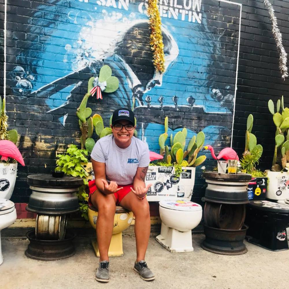 Meet your Posher, Jasett